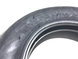 CST 2.5 Inch Tyre